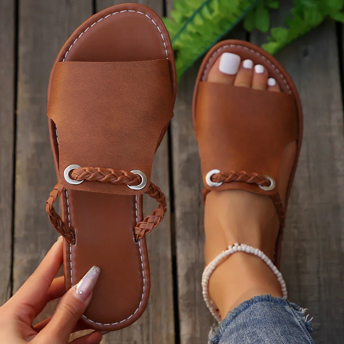 Comfortable Boho Braided Strap Flat Sandals for Women in Leather Style