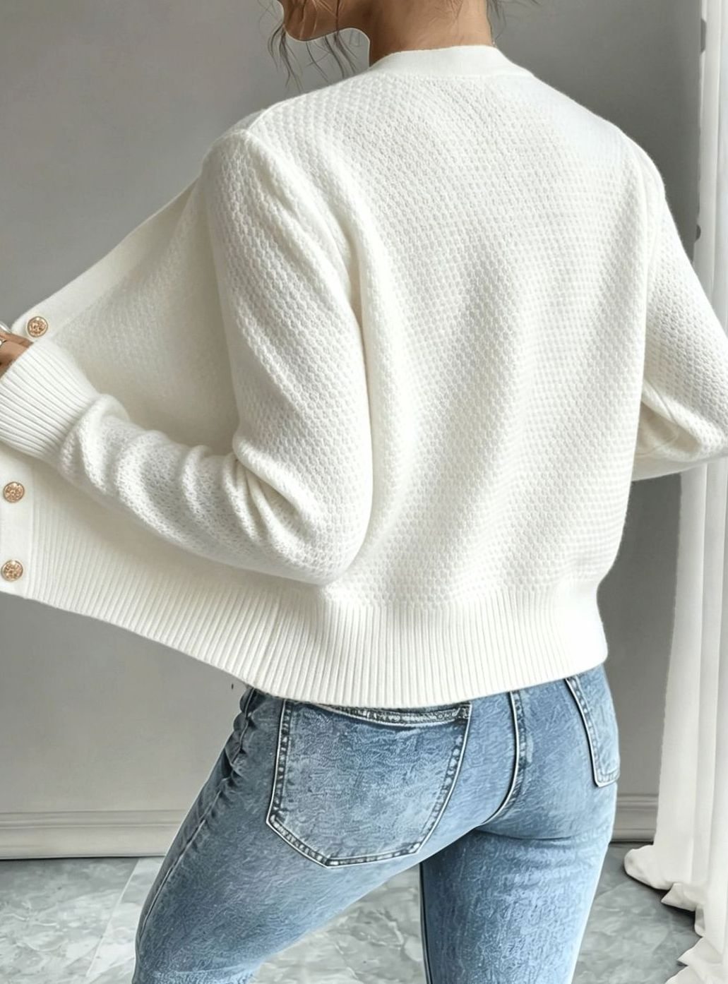 Chic Cropped Cardigan for Women with Round Neck Long Sleeve Cable Knit Gold Button Style