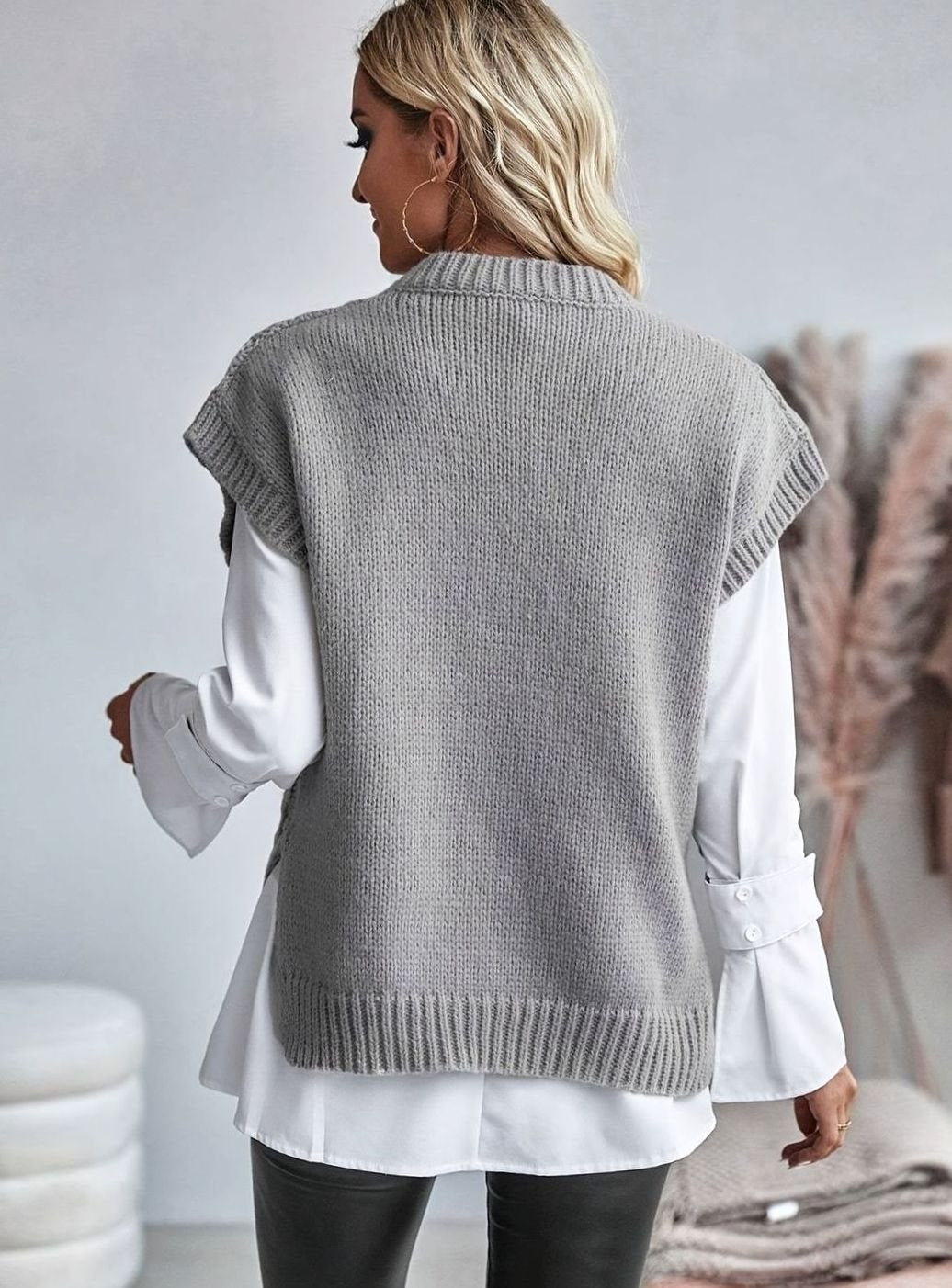 Cozy Cable Knit Sweater Vest for Women with Crew Neck Sleeveless Longline Relaxed Style