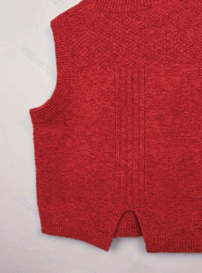 Cozy Cable Knit Sweater Vest for Women with Crew Neck Sleeveless Argyle Relaxed Style