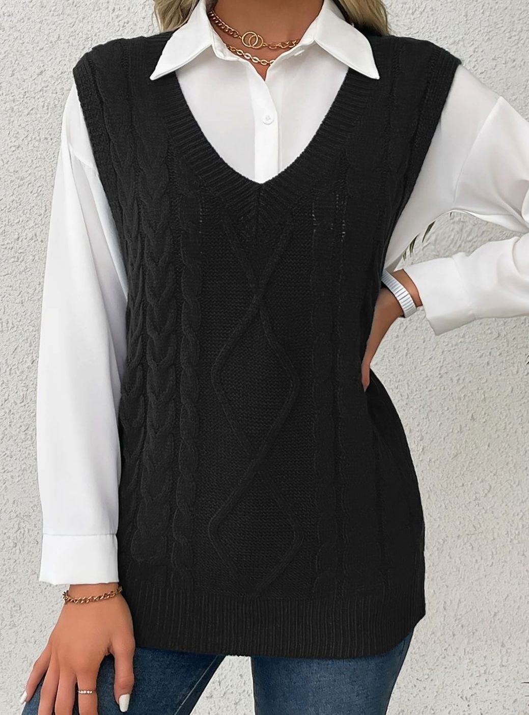 Cozy Cable Knit Sweater Vest for Women with V Neck Sleeveless Relaxed Oversized Style