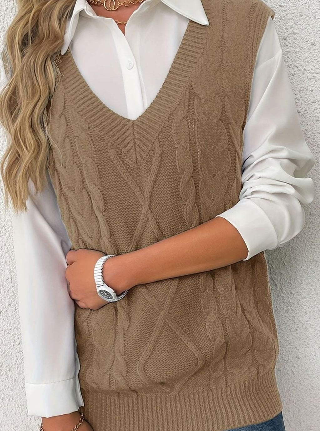 Cozy Cable Knit Sweater Vest for Women with V Neck Sleeveless Relaxed Oversized Style