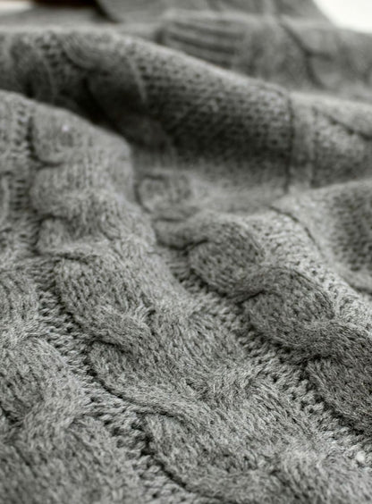 Cozy Cable Knit Sweater Vest for Women with V Neck Sleeveless Relaxed Oversized Style