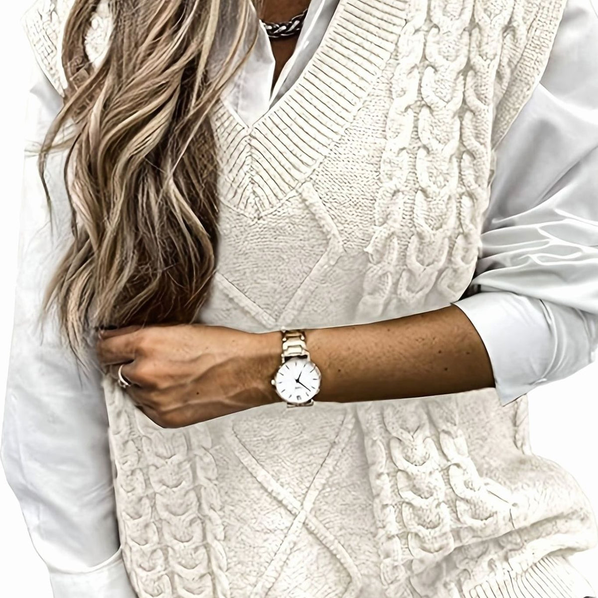 Cozy Cable Knit Sweater Vest for Women with V Neck Sleeveless Relaxed Oversized Style