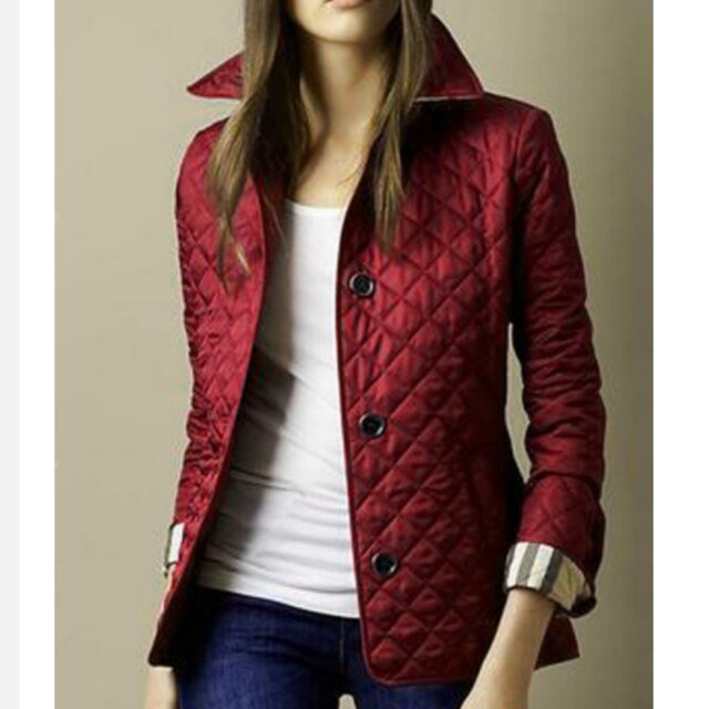 Elegant Quilted Jacket for Women with Point Collar Long Sleeve Button Front Fitted Style