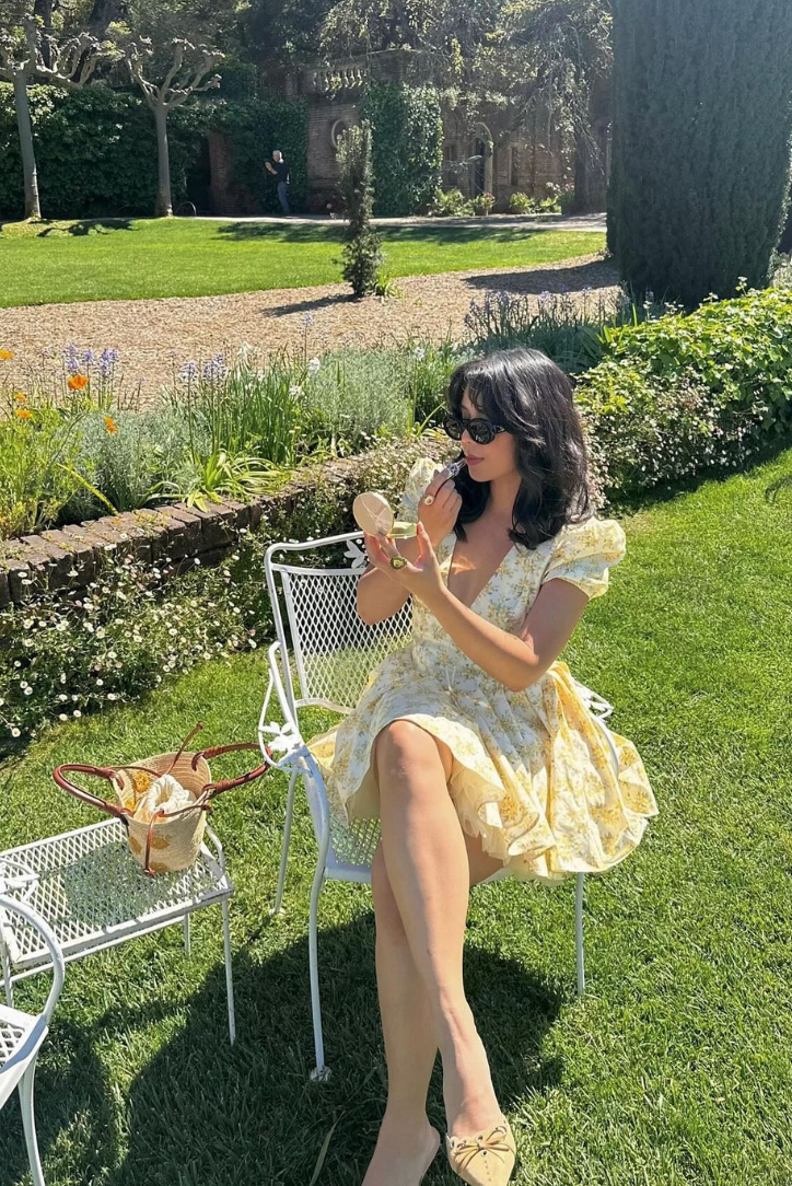 Elegant Yellow Floral A Line Dress for Women with Square Neck Puff Sleeve Corset Waist Open Back Mini Style