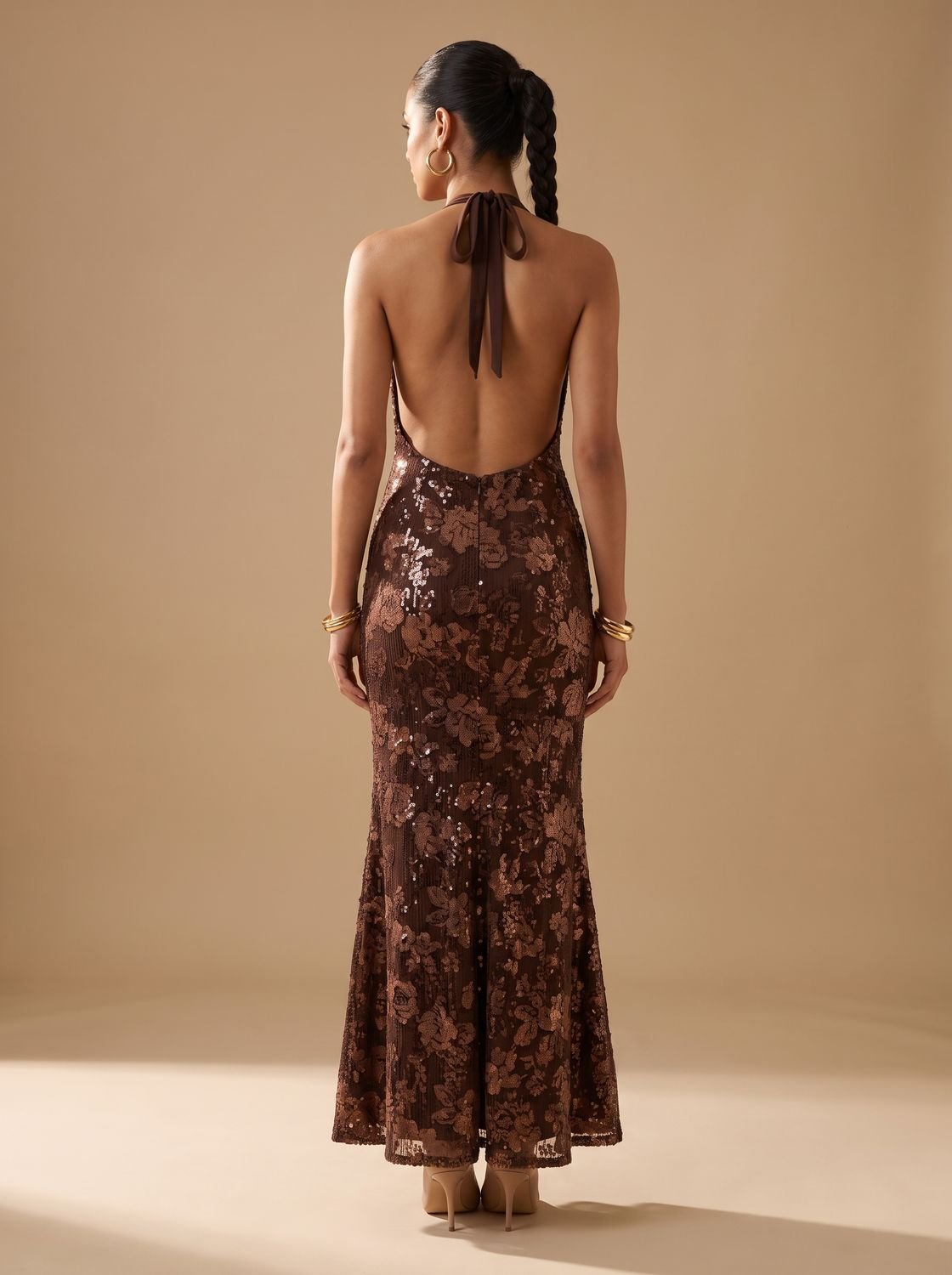 Elegant Floral Sequin Wedding Guest Gown for Women with Halter Deep-V Floor-Length Fall Formal Style