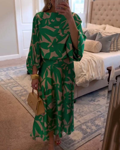Effortless Printed Skirt Set for Women with Round Neck Kimono Sleeve Relaxed Two Piece Style