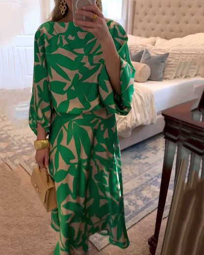 Effortless Printed Skirt Set for Women with Round Neck Kimono Sleeve Relaxed Two Piece Style
