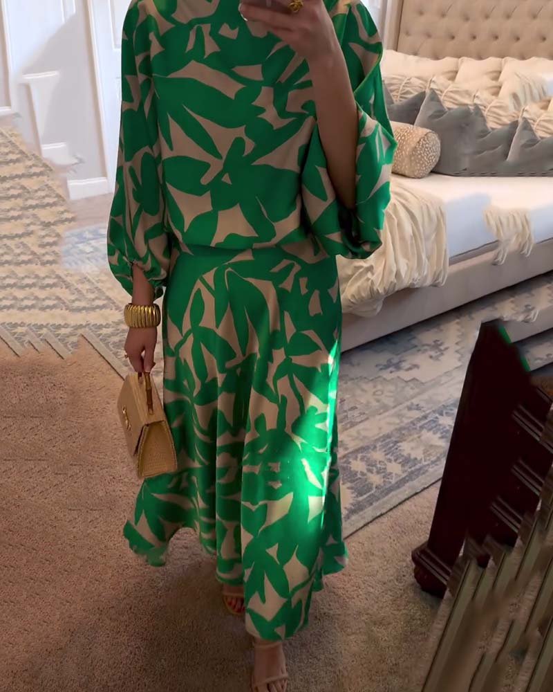 Effortless Printed Skirt Set for Women with Round Neck Kimono Sleeve Relaxed Two Piece Style