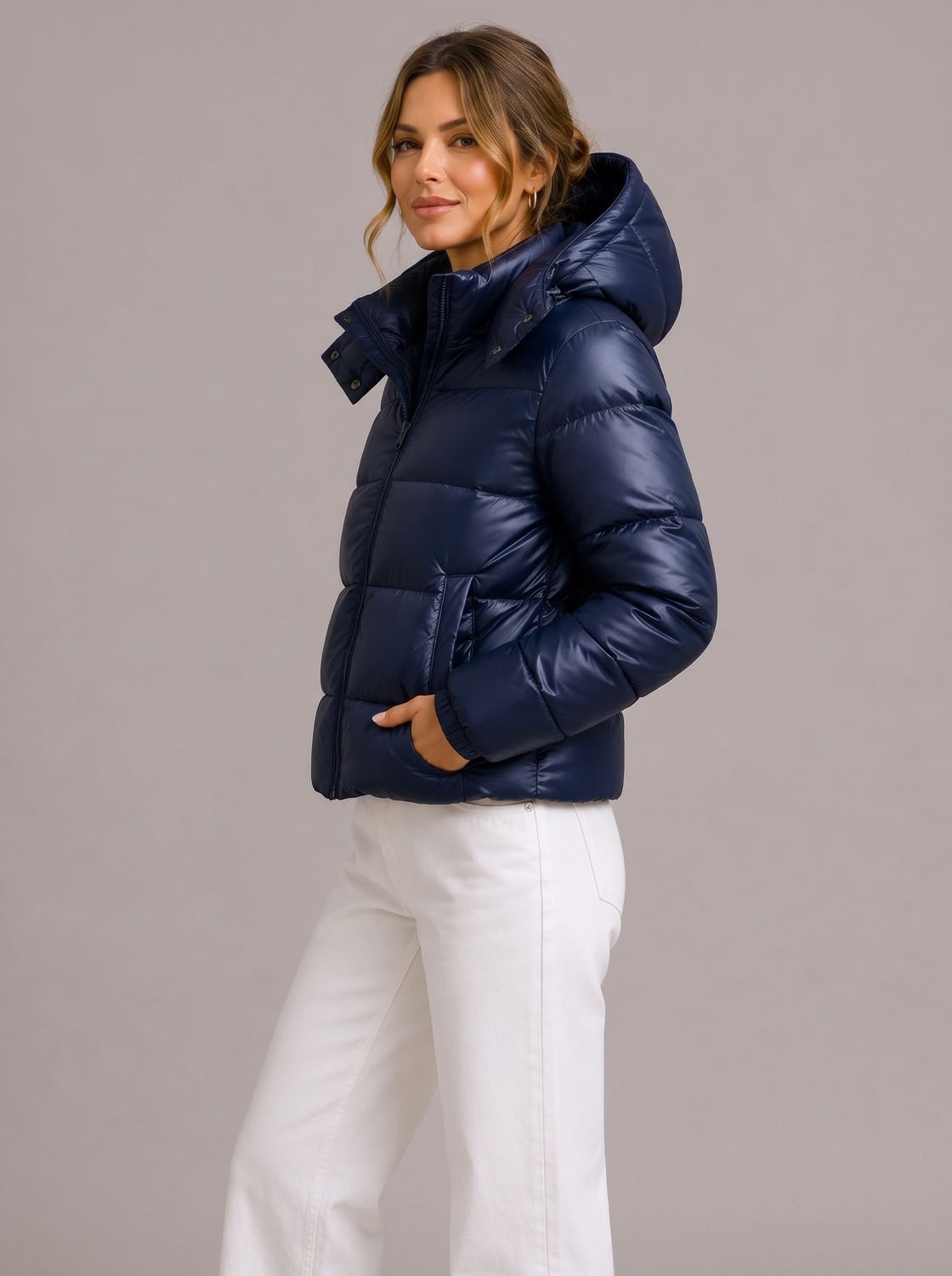 Cozy Lightweight Puffer Jacket for Women with Hooded Collar Long Sleeve Quilted Zip Winter Style