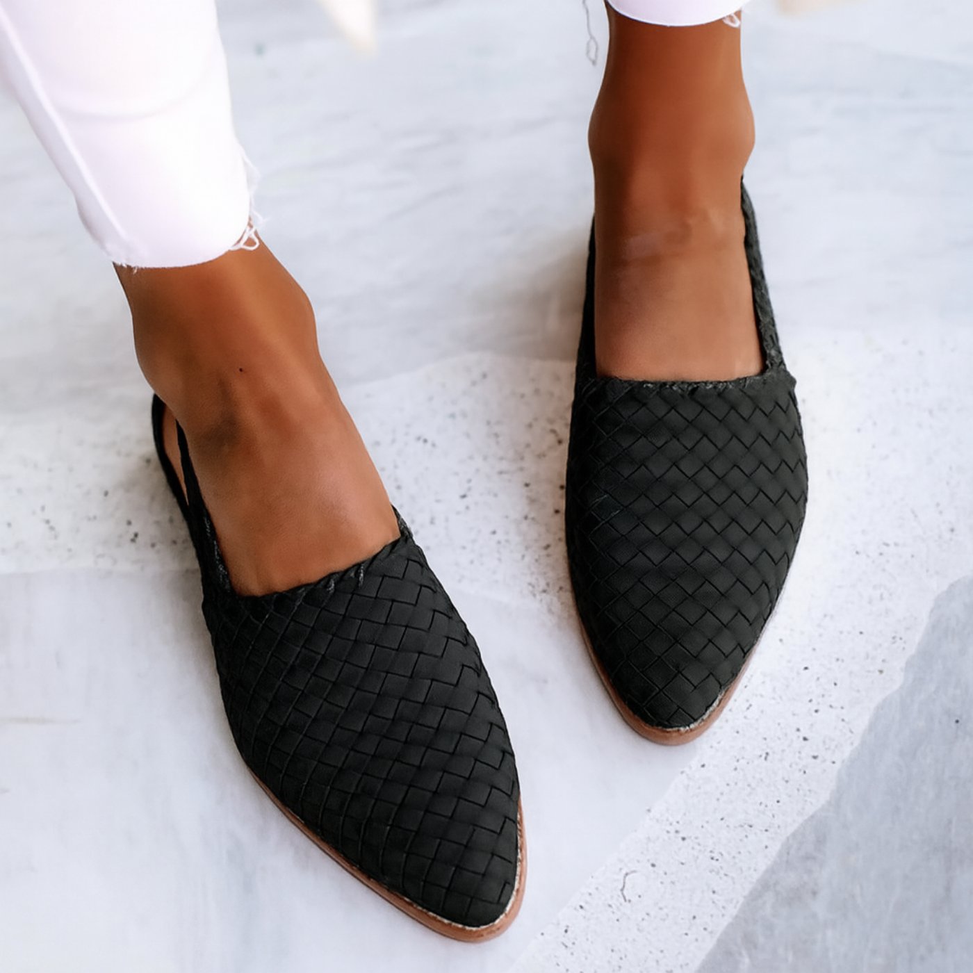 Comfortable Sandals for Women with Woven Leather Pointed Toe Slingback Flat Style