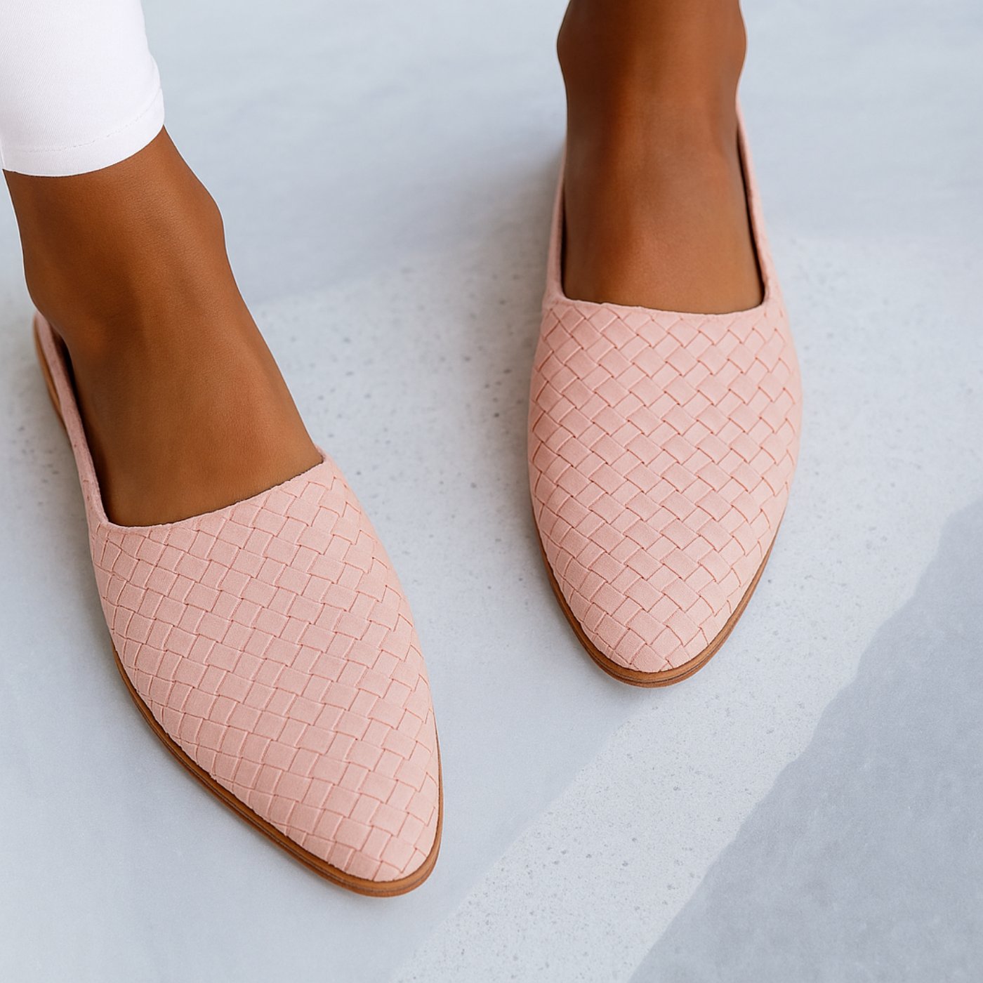 Comfortable Sandals for Women with Woven Leather Pointed Toe Slingback Flat Style