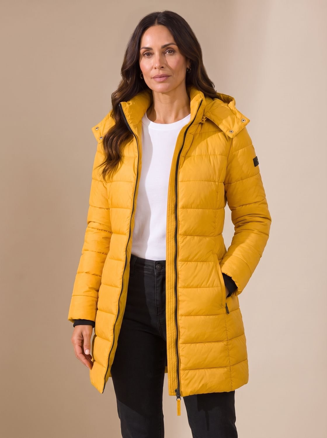 Cozy Quilted Puffer Coat for Women with Hooded Collar Long Sleeve Insulated Zip Winter Style