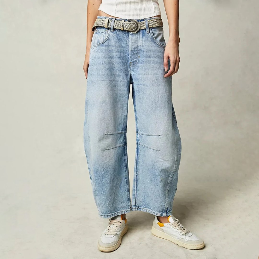 Effortless Relaxed Mom Jeans for Women in Cropped Barrel Leg Denim Style
