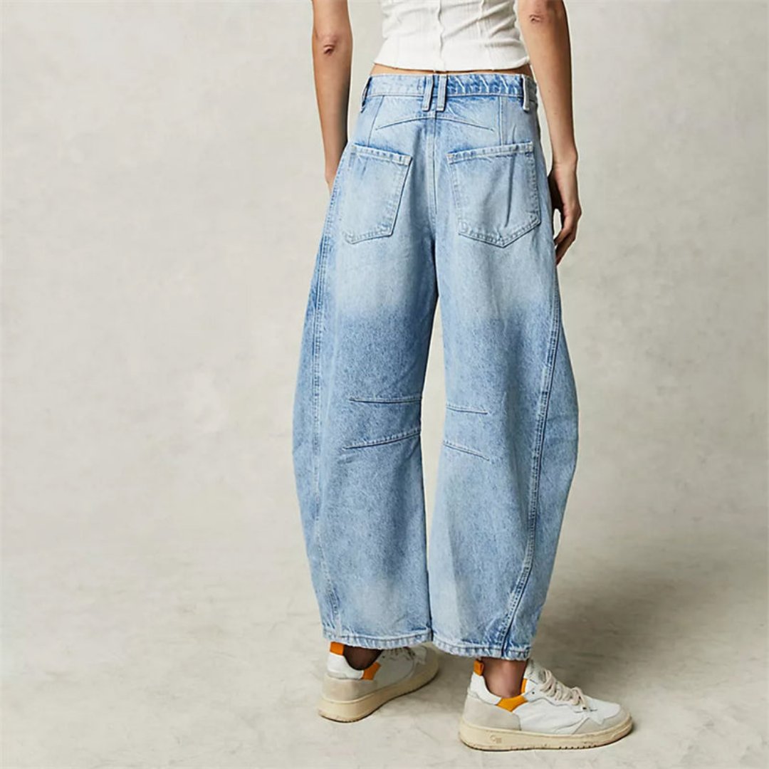 Effortless Relaxed Mom Jeans for Women in Cropped Barrel Leg Denim Style