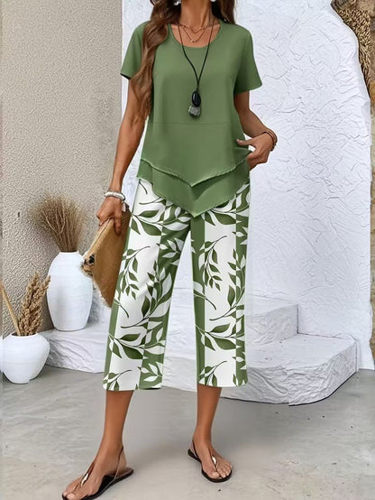 Effortless Floral Wide Leg Set for Women with V Neck Short Sleeve Relaxed Two Piece Style