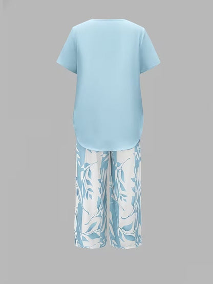 Effortless Floral Wide Leg Set for Women with V Neck Short Sleeve Relaxed Two Piece Style