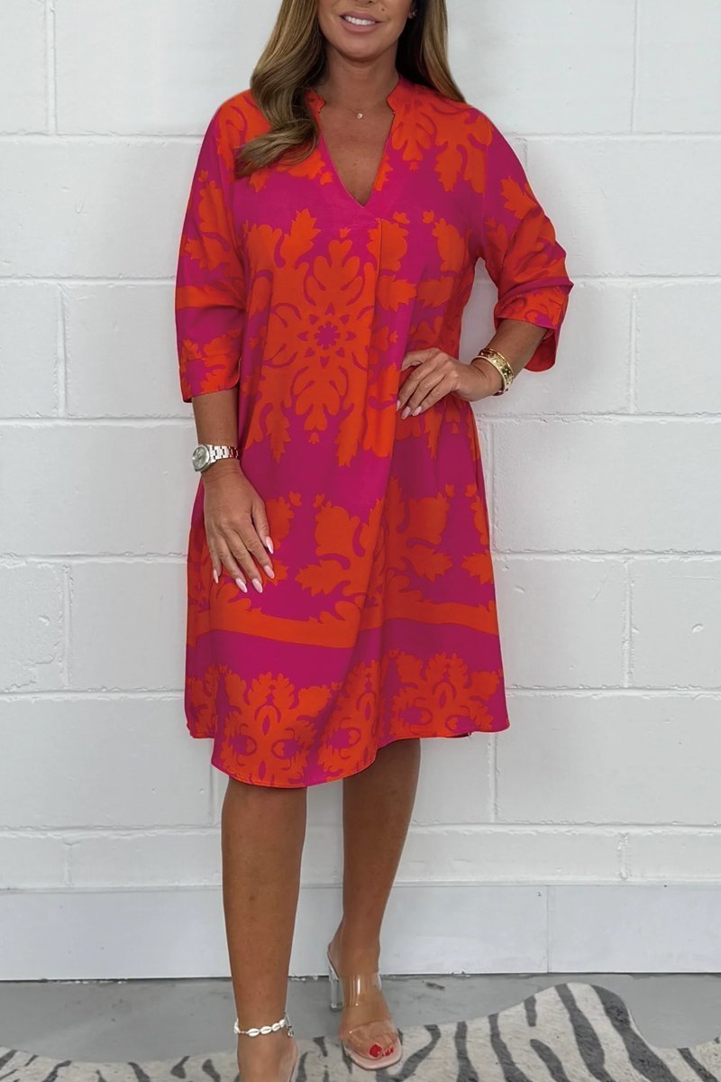 Effortless Printed Dress for Women with V Neck Short Sleeve Relaxed Midi Casual Style