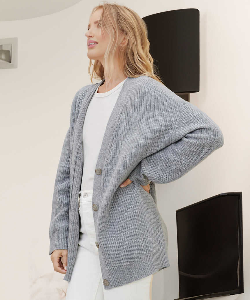 Comfortable Ribbed Cardigan for Women with V Neck Long Sleeve Button Front Oversized Knit Style