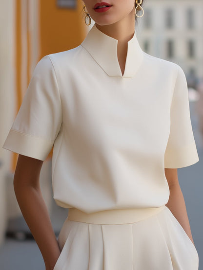 Elegant Blouse for Women with Mandarin Collar Short Sleeve Relaxed Formal Style
