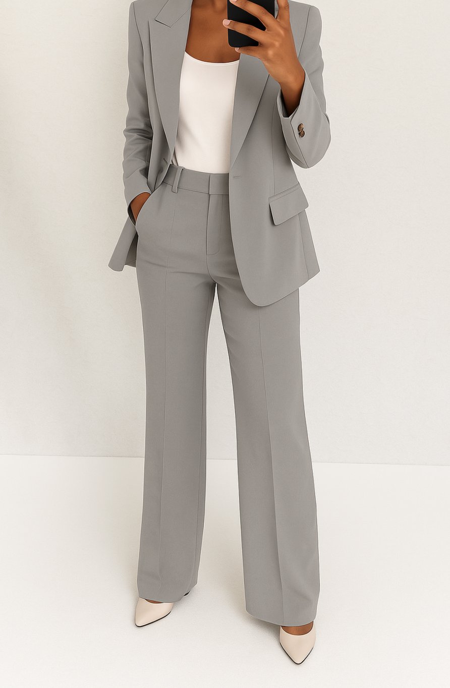 Elegant Women's Suit for Women with Peak Lapel Blazer Wide Leg Trouser Tailored Two Piece Style