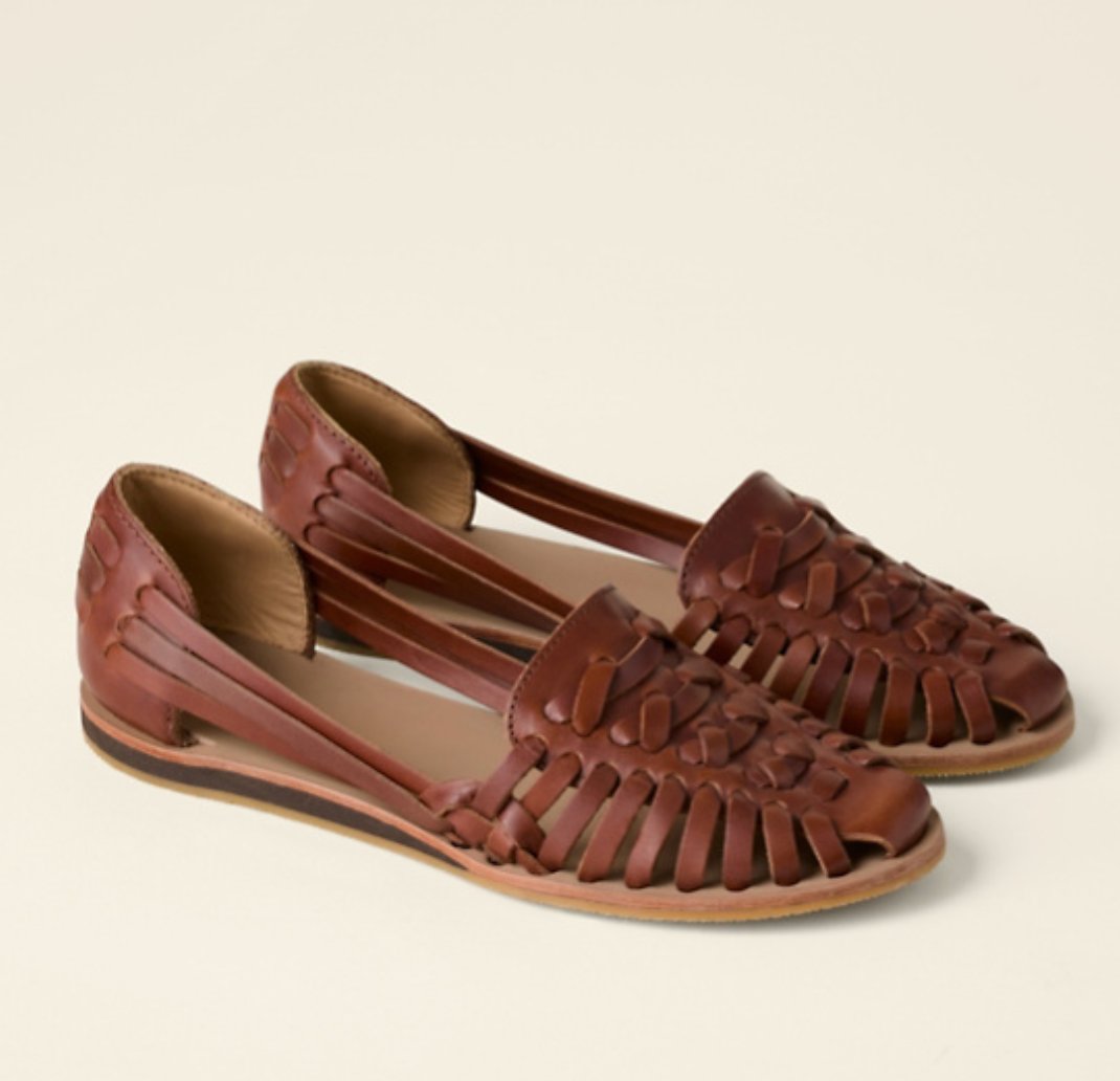 Comfortable Sandals for Women with Woven Closed-Toe Slip-On Flat Sole